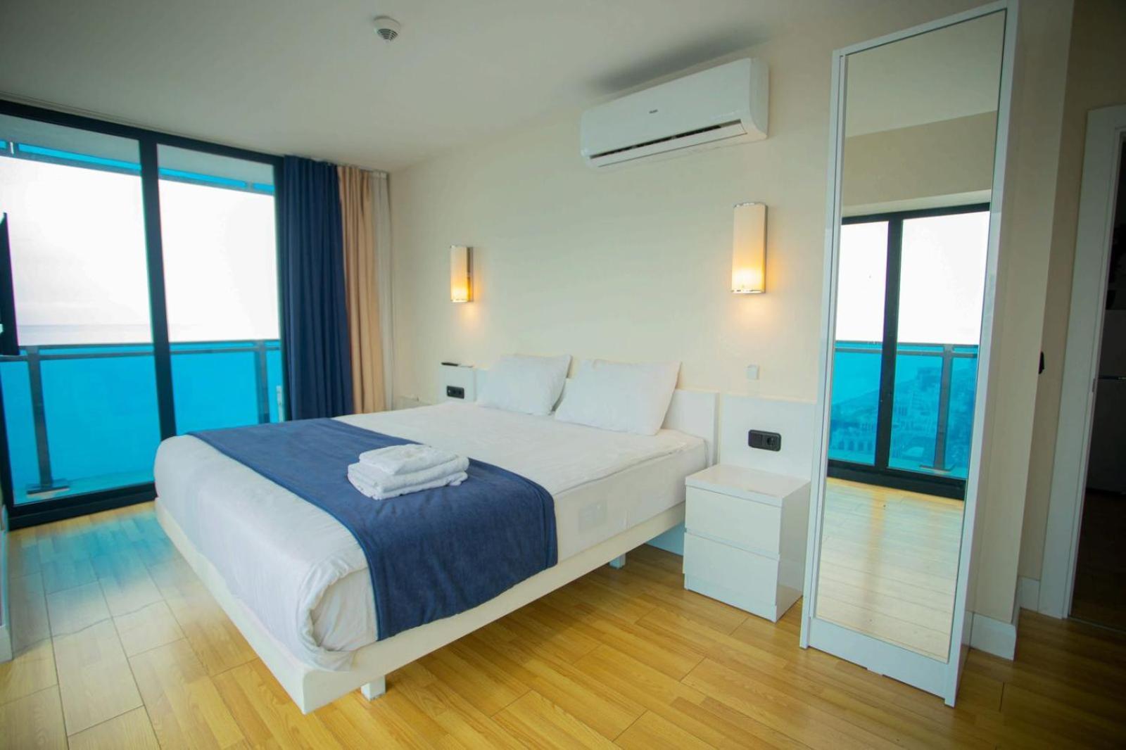 Orbi City Batumi Hotel Екстериор снимка